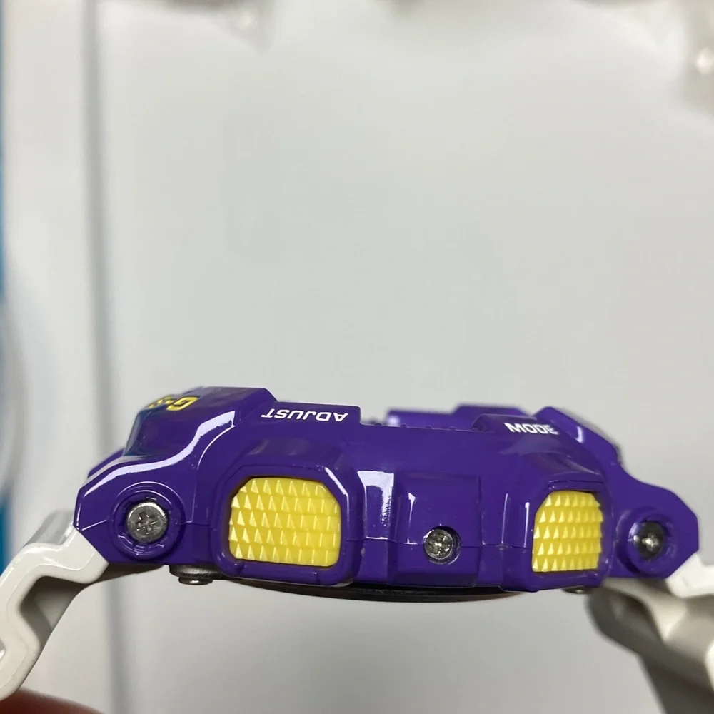 Casio Gshock GD120CS, crazy color series, Lakers colors, working battery